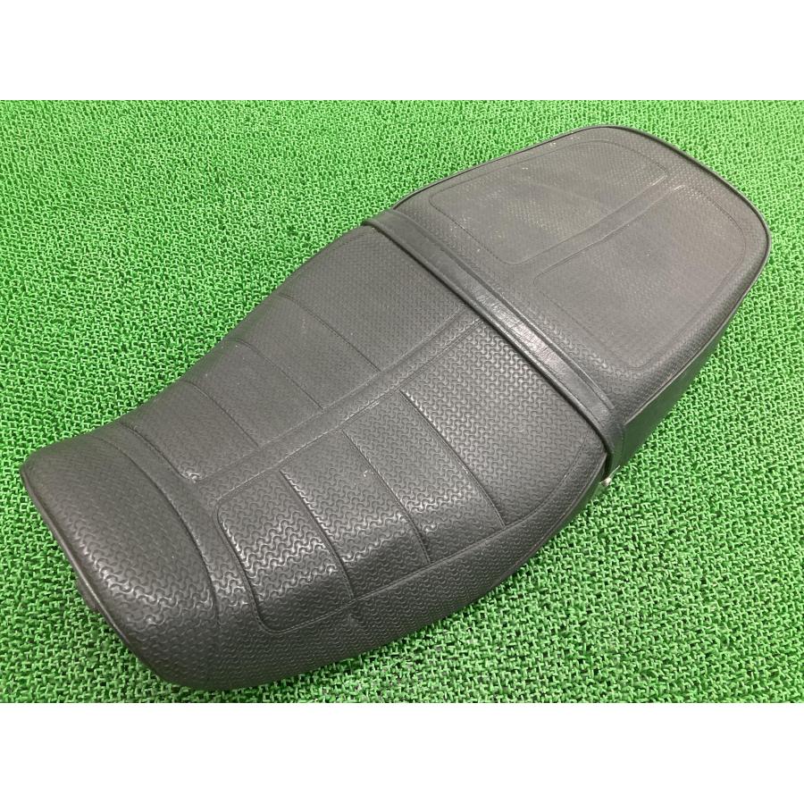 専用シート カワサキ（Kawasaki） ゼファーカイ シート 53001-1811 ZR400C-308