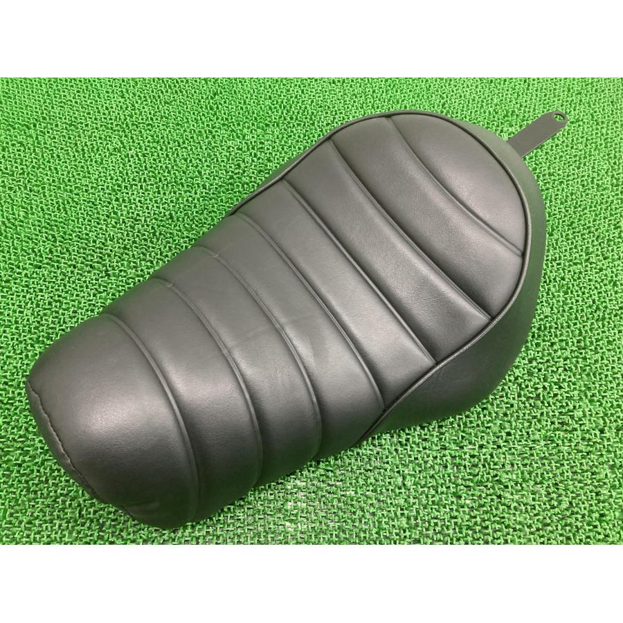 XL883N シート P52000195 ハーレー 純正 中古 バイク 部品 スポーツ