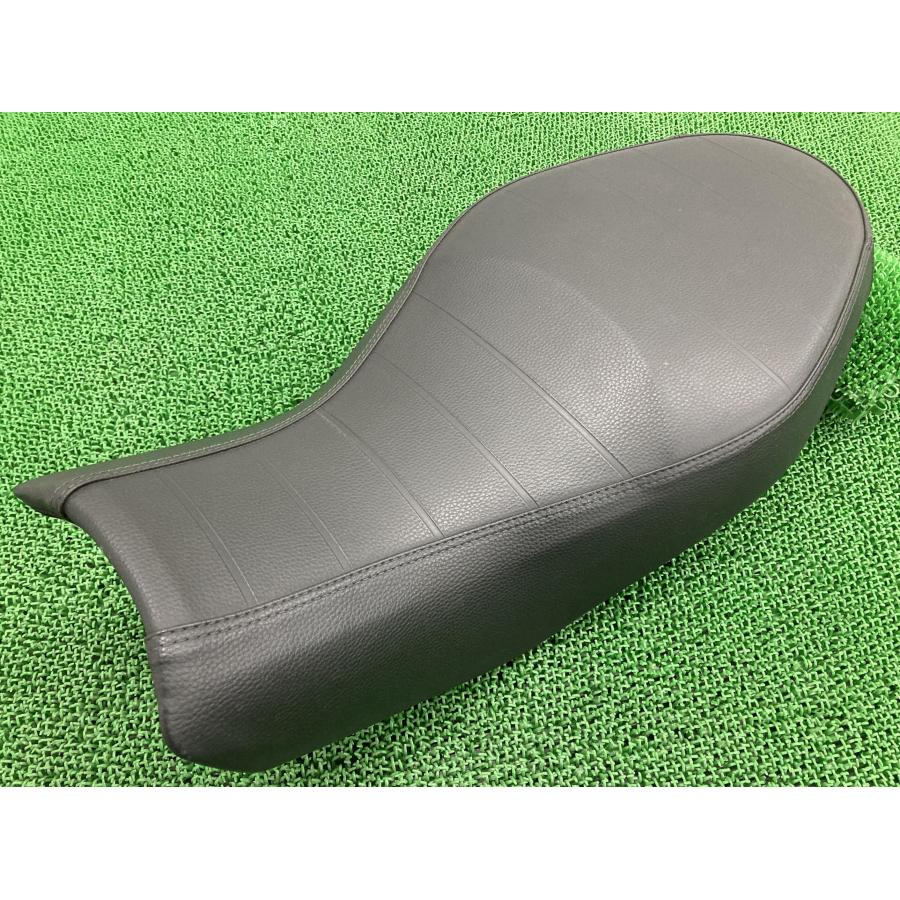 美品　DUCATI Scrambler スクランブラー　純正シート スクランブラー シート 59522461B ドゥカティ 純正 中古 バイク 部品