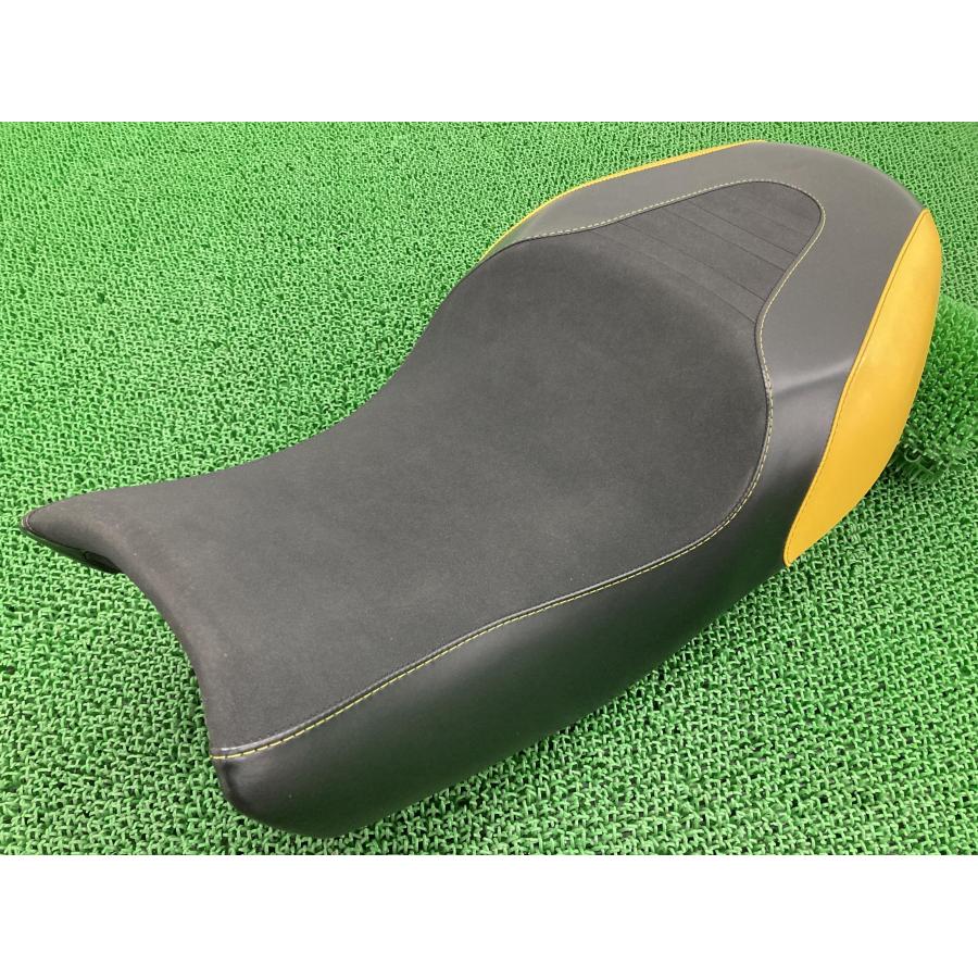【最終価格】ドゥカティスクランブラーフルスロットル　純正シート スクランブラーフルスロットル シート 59522441C ドゥカティ 純正 中古