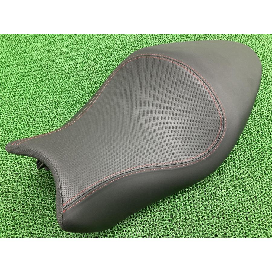 M821 M1200 シート 59512223A ドゥカティ 純正 バイク 部品 モンスター 破れ無し 品薄 希少品 車検 Genuine 【中古】 72 M821 M1200 シート 59512223A ドゥカティ 純正 中古 バイク 部品
