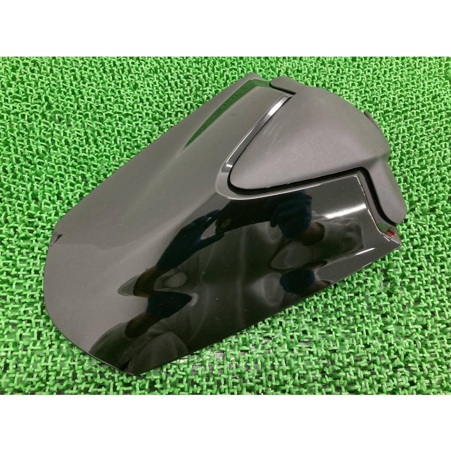 スピードトリプルRS シングルシートカウル 黒 2314013 トライアンフ(TRIUMPH) 純正 中古 トライアンフ 綺麗 良品 割れ欠け無し oI TRIUMPH（トライアンフ） スピードトリプルRS シングルシートカウル 黒