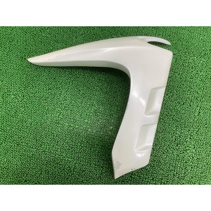 マジェスティ250 サイドカウル 右 パール 社外 バイク 部品 SG03J FRP 修復素材やペイント素材に 品薄 希少品 【中古】 19 マジェスティ250 サイドカウル 右 パール 社外 中古 バイク 部品 SG03J