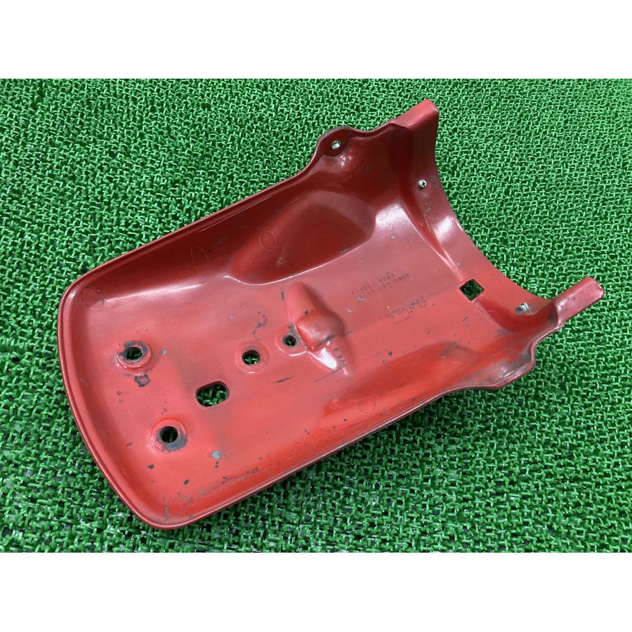ホンダ（HONDA） XL250S リアフェンダー 赤 428 純正 中古 バイク 部品