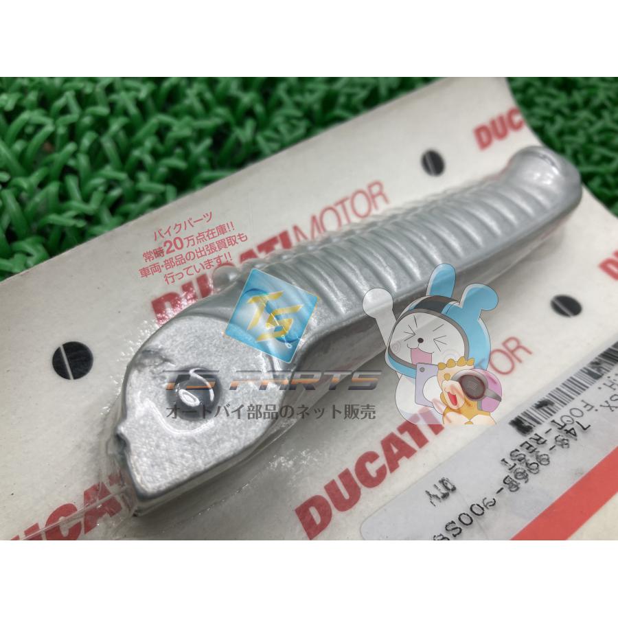 748 916 996 998 ステップペグ 左 在庫有 即納 ドゥカティ 純正 新品 バイク 部品 未使用 車検 Genuine 45 748 916 996 998 ステップペグ 左 在庫有 即納 ドゥカティ 純正 新品