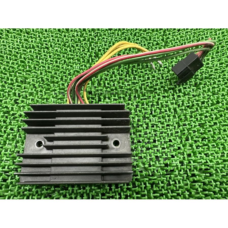 ST4S レギュレター ドゥカティ 純正 バイク 部品 レギュレーター