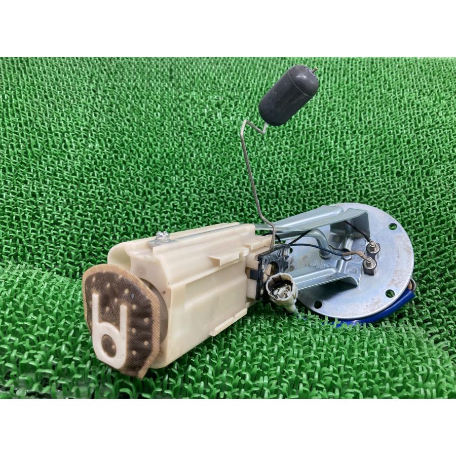 スカイウェイブ400 フューエルポンプ 15100-05H00 スズキ 純正 中古 CK44A 7-09年 hP スズキ（SUZUKI） スカイウェイブ400 フューエルポンプ 15100-05H00