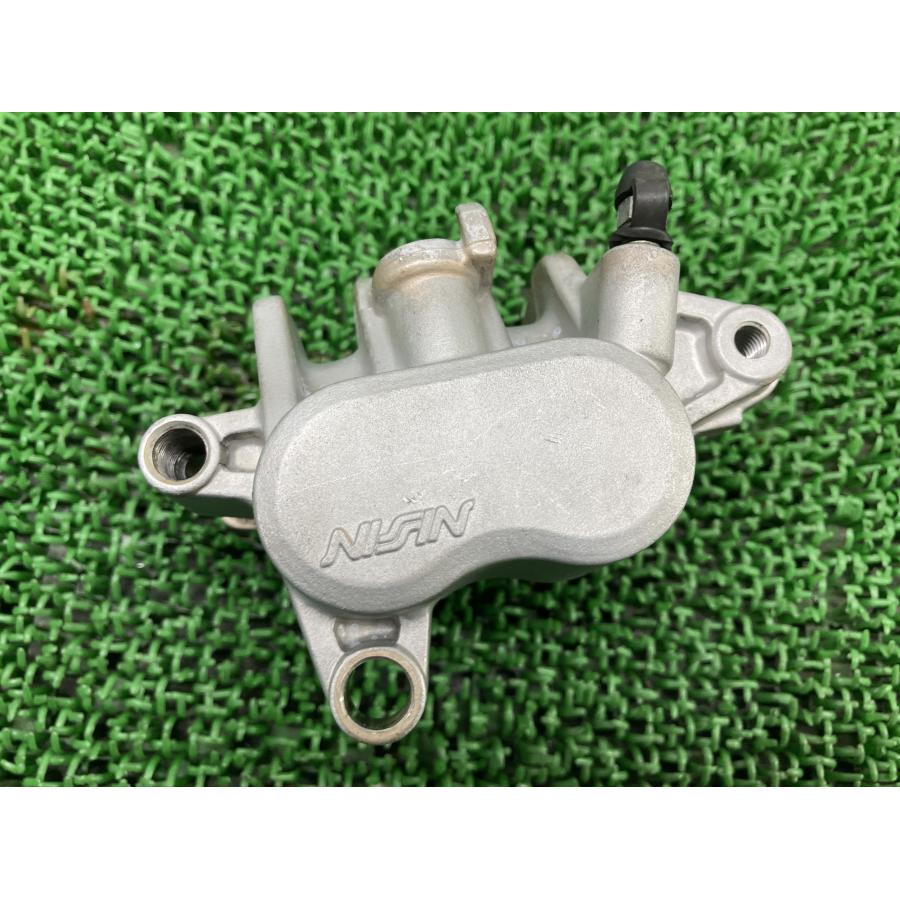 ホンダ（HONDA） CBR400RR フロントブレーキキャリパー 右 純正 中古 