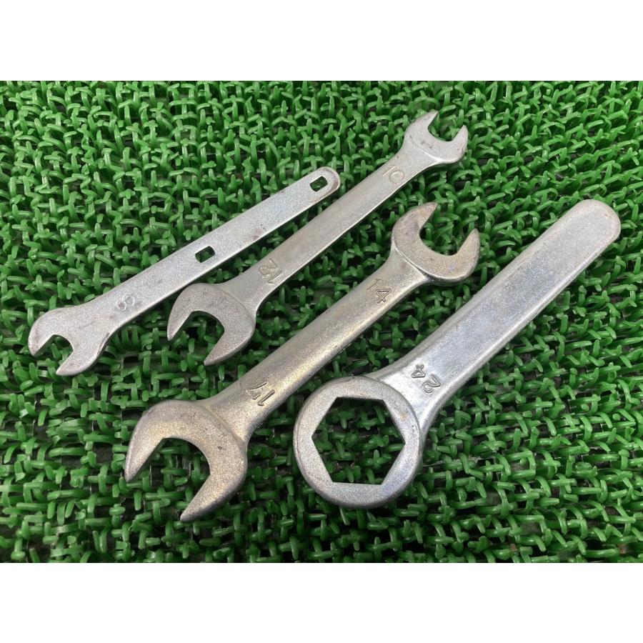 Motorrad　Ｒシリーズのリアデフ修理工具部品 YAMAHA（ヤマハ） 車載工具 純正 中古 バイク 部品 ツールキット XJR