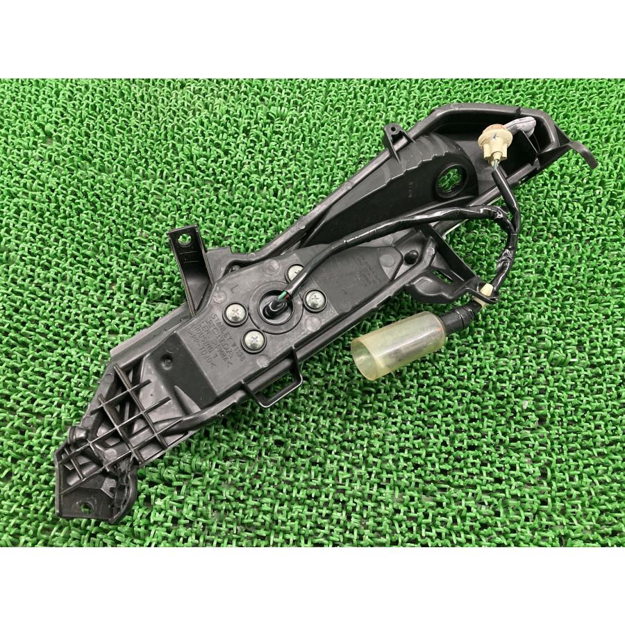ホンダ リード125 JF45 純正フロント左ウインカー ポジションランプ ホンダ リード125 JF45 純正フロント左ウインカー ポジションランプ