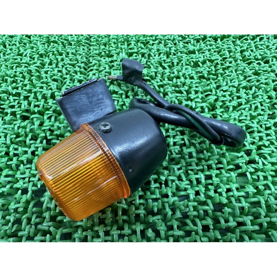 中古　YAMAHA純正　TW225 リア部分、前後ウィンカー付き ヤマハ発動機 TW200 TW225 リアウインカー 右 1121-410 ヤマハ 純正