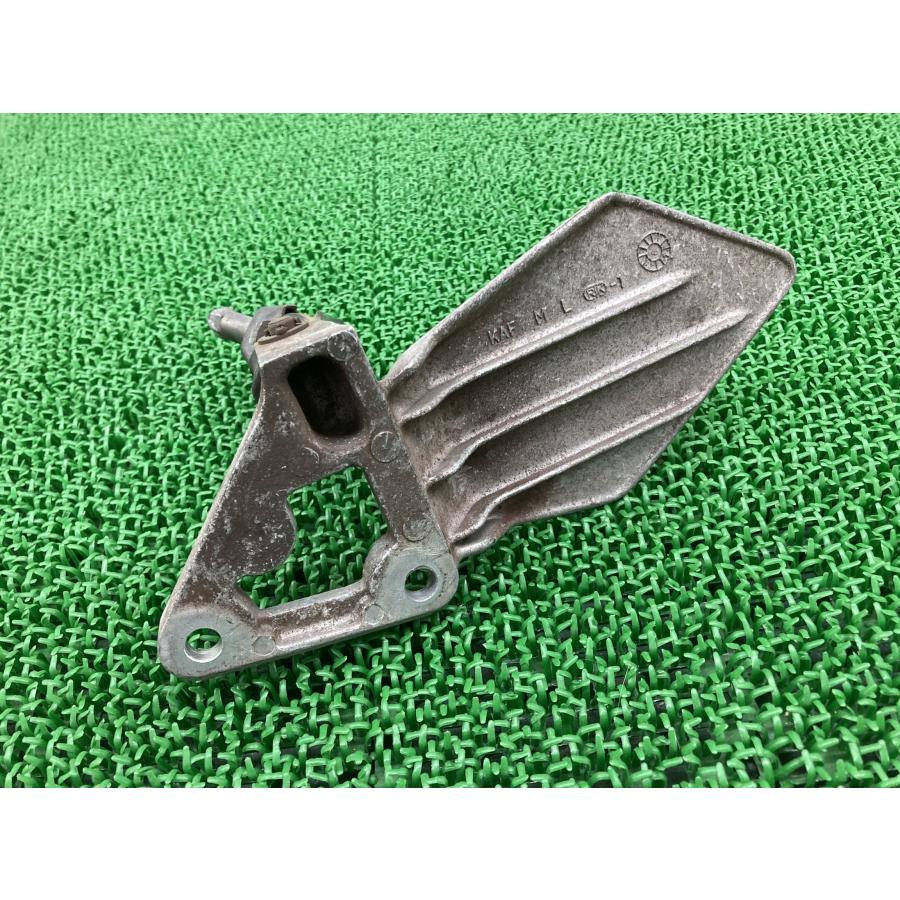 ジェイド ステップ 左 KAF ホンダ 純正 中古 バイク 部品 MC23 JADE ペグ 曲がり無し 品薄 車検 Genuine 46 ホンダ（HONDA） ジェイド ステップ 左 KAF 純正 中古 バイク 部品