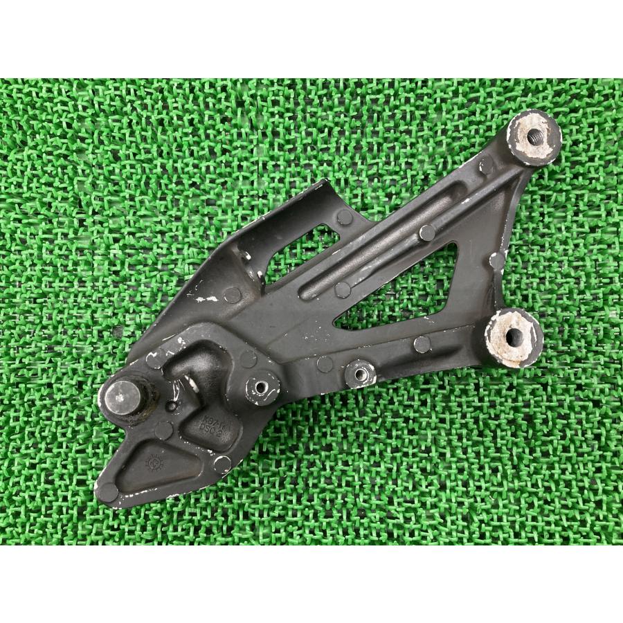 レブル250 ステップホルダー 右 K87 ホンダ 純正 中古 バイク 部品 MC49 レブル500 曲がり無し 品薄 希少品 車検 Genuine 82_2