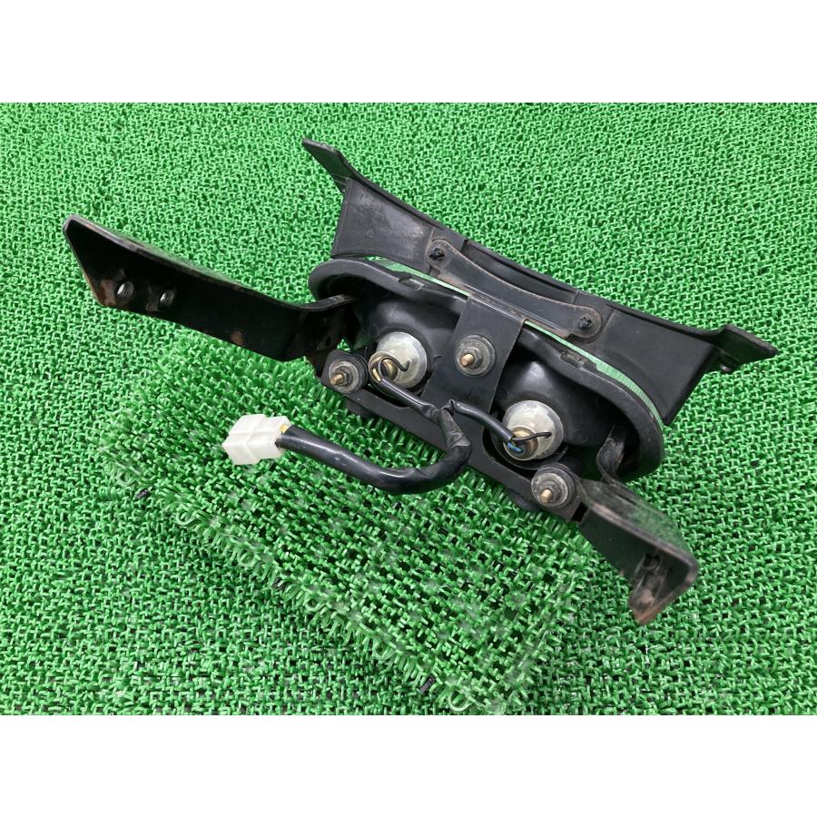 XJR1300 テールランプ 社外 中古 バイク 部品 RH02J RP01J RP03J XJR400R クリアレンズ ステー 53の画像