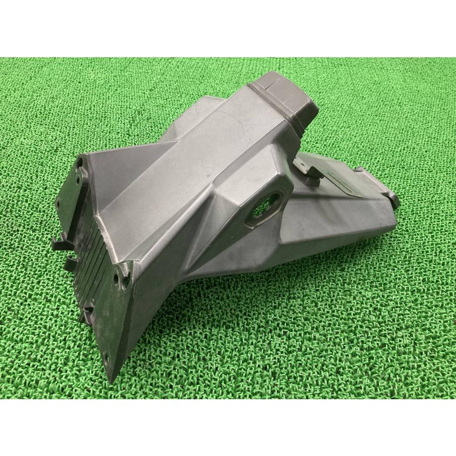 スズキ（SUZUKI） SV650 リアフェンダー 16G 純正 中古 バイク 部品 