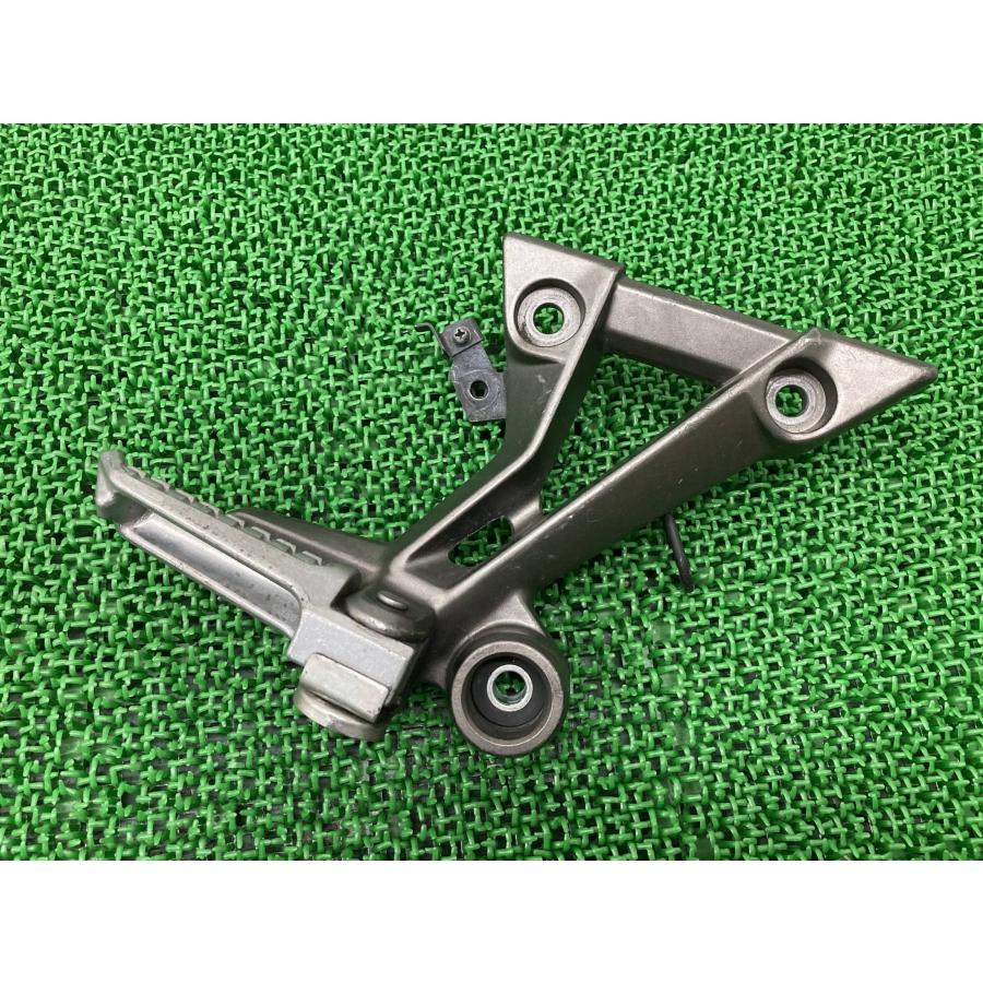 カワサキ（Kawasaki） NINJA250 タンデムステップ 右 35063-0842 純正