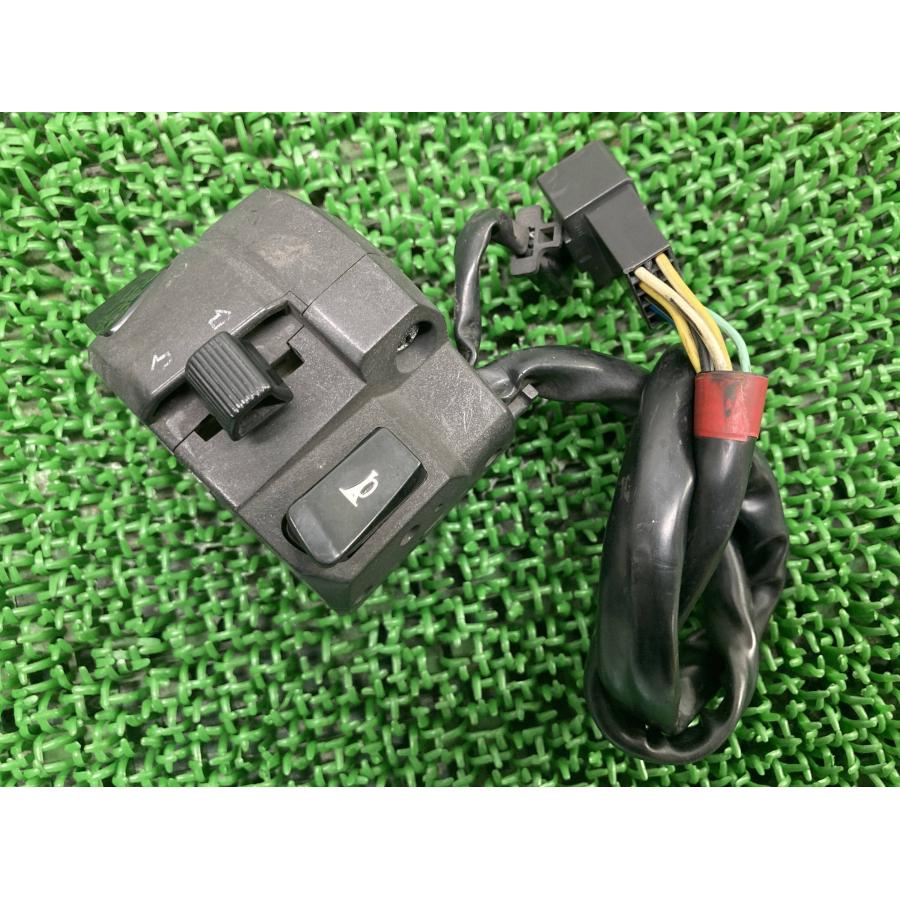 スズキ（SUZUKI） GSR250 ハンドルスイッチ 左 純正 中古 バイク 部品