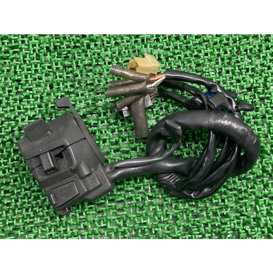 VTR250 ハンドルスイッチ 左 HM-32QB-T ホンダ 純正 中古 MC33 FI用 スイッチボックス 修復素材やカスタム素材に コケキズ無し bW ホンダ（HONDA） VTR250 ハンドルスイッチ 左 HM-32QB-T 純正 中古