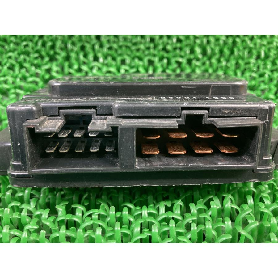 カワサキ（Kawasaki） ゼファー750 ヒューズボックス 26021-1099 純正