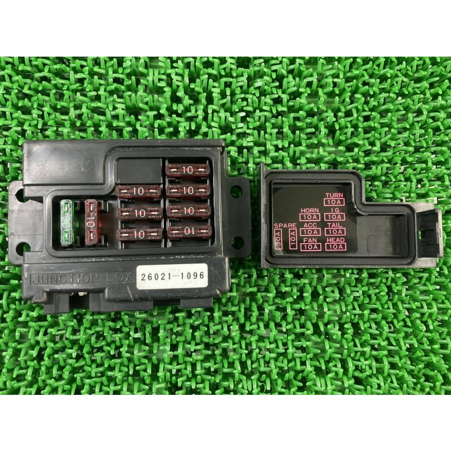 カワサキ（Kawasaki） ZRX1200R ヒューズボックス 26021-1096 純正