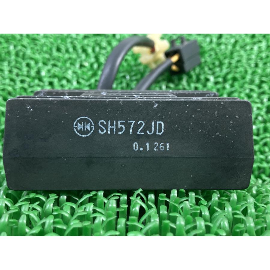 ホンダ（HONDA） CB223S レギュレター 純正 中古 バイク 部品 MC40