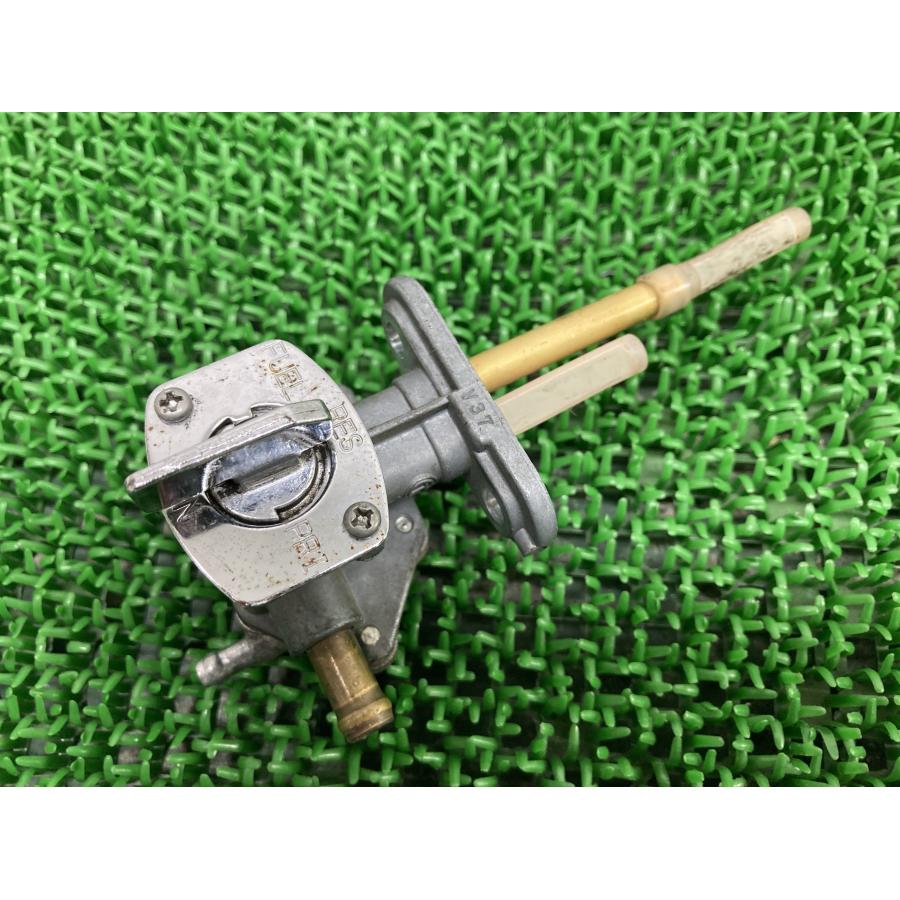 カワサキ（Kawasaki） ゼファー400 フューエルコック 純正 中古 バイク