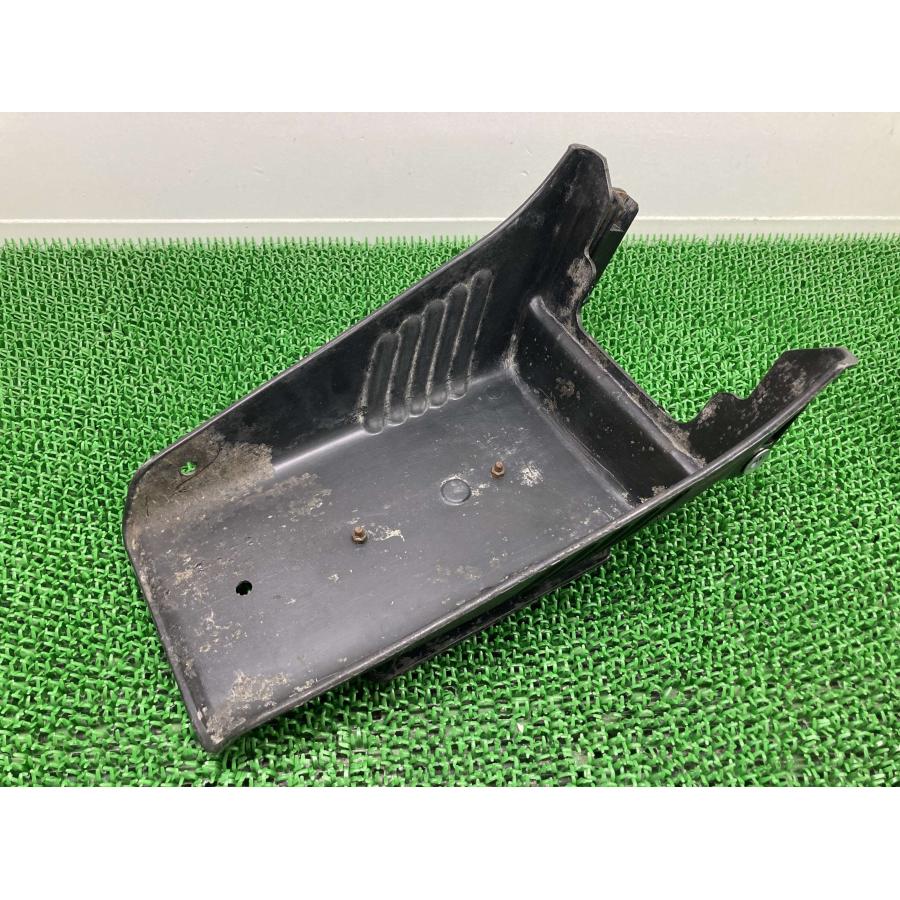 ホンダ（HONDA） CBX400F リアフェンダー 純正 中古 バイク 部品 NC07