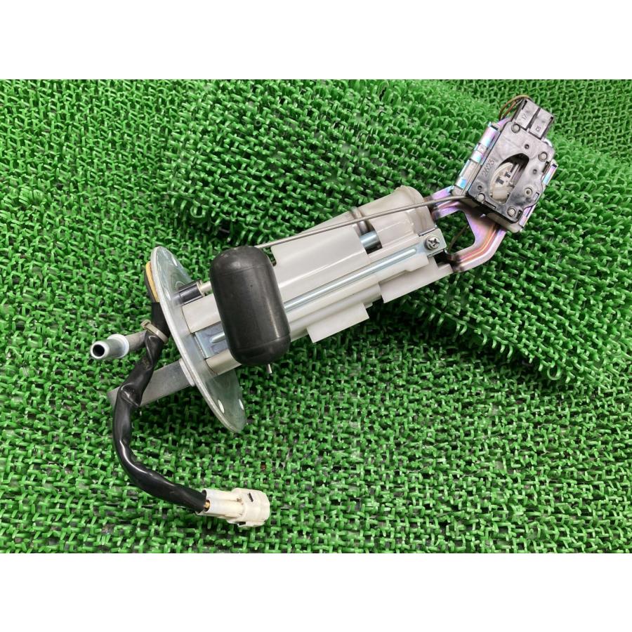 GSX-R600 フューエルポンプ 15100-14J00 スズキ 純正 中古 GN7EA L1-L8 フューエルセンサー 燃料ポンプ コンディション良好 Yk スズキ（SUZUKI） GSX-R600 フューエルポンプ 15100-14J00 純正 中古