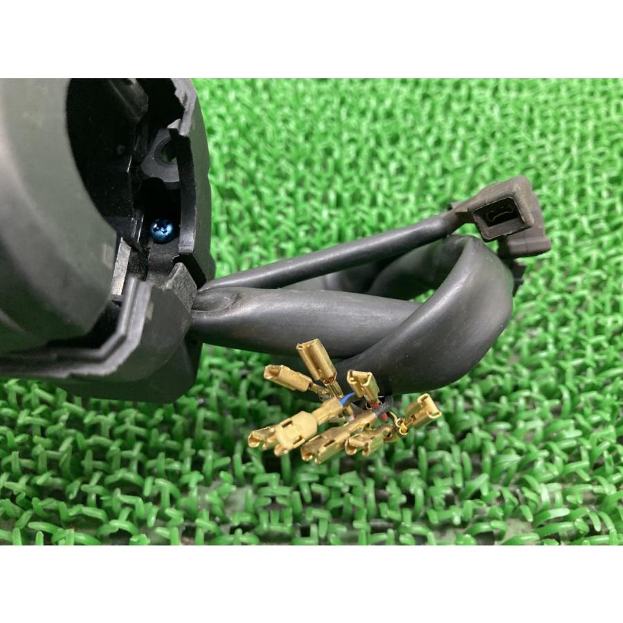 レブル250 ハンドルスイッチ 右 ホンダ 純正 MC49 17-19年 REBEL250 スイッチボックス 修復素材に 割れ欠け無し 【中古】 9 ホンダ（HONDA） レブル250 ハンドルスイッチ 右 純正 中古 バイク