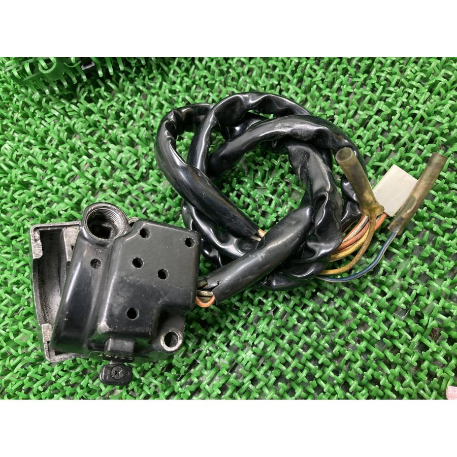 スズキ（SUZUKI） GSX400FSインパルス ハンドルスイッチ 右 純正 中古