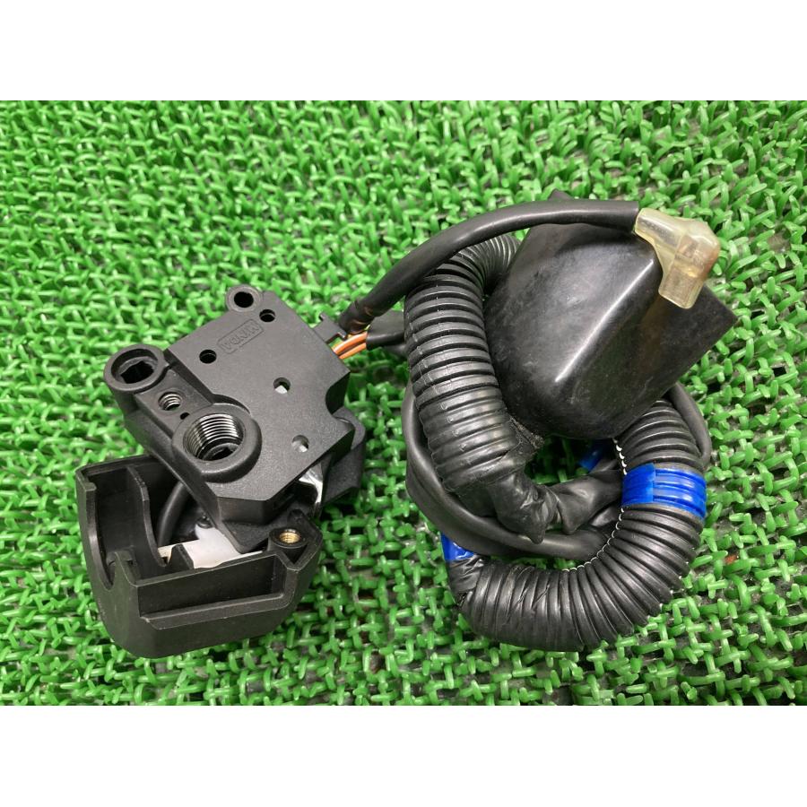スズキ（SUZUKI） GSX-R125 ハンドルスイッチ 右 純正 中古 バイク