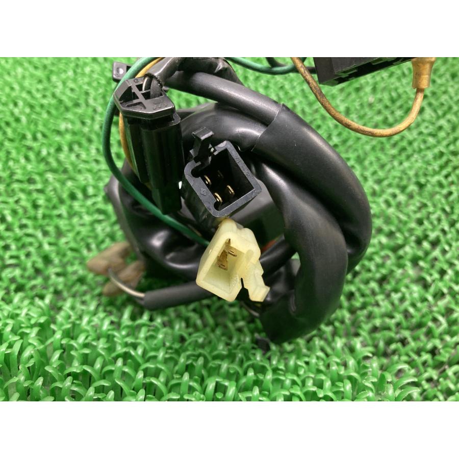 ヤマハ発動機 XJR400 ハンドルスイッチ 左 ヤマハ 純正 中古 バイク