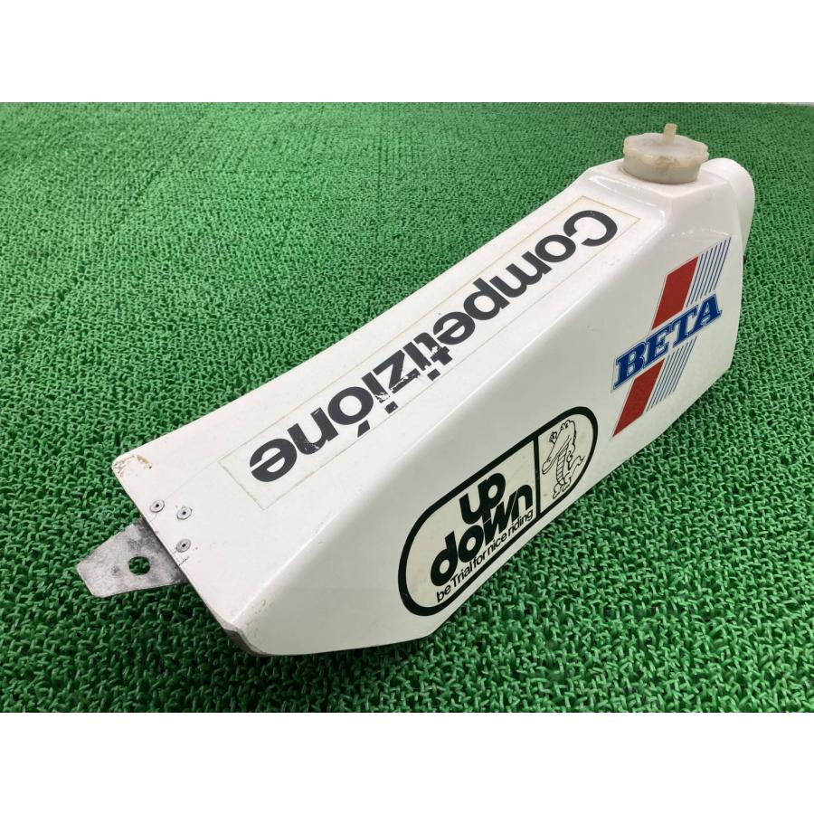 BETA製RL250 タンク 社外 中古 バイク 部品 FRP ノーマルキャップ付き
