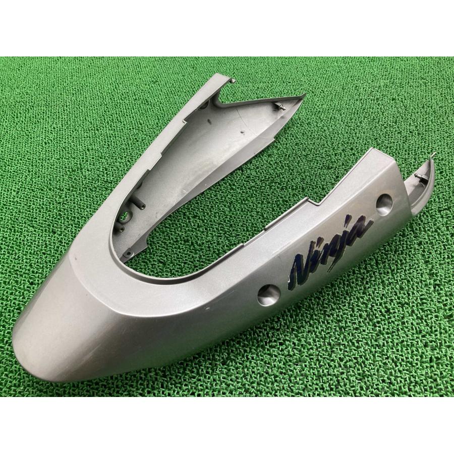 るん カワサキ（Kawasaki） ZX-14R シートカウル 左 黒 36040-0136/36040