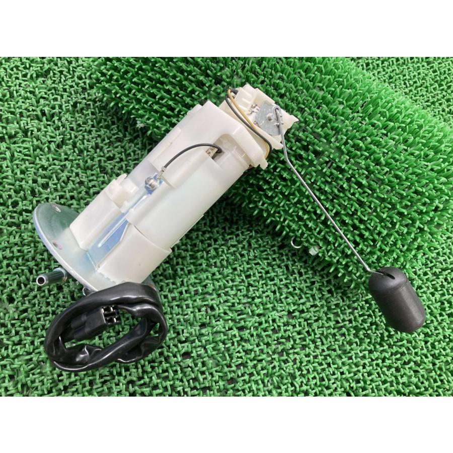 ZX-25RSE フューエルポンプ 49040-0788 カワサキ 純正 中古 ZX250E 燃料ポンプ Uy カワサキ（Kawasaki） ZX-25R フューエルポンプ 49040-0788 純正 中古