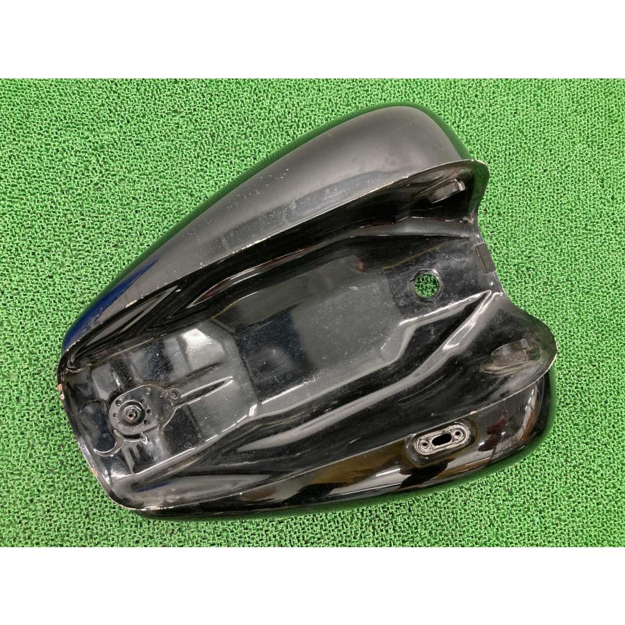 YAMAHA（ヤマハ） ドラッグスター400 タンク 黒 純正 中古 バイク 部品
