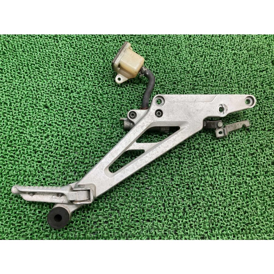 スズキ（SUZUKI） GSX400インパルス ステッププレート 右 純正 中古