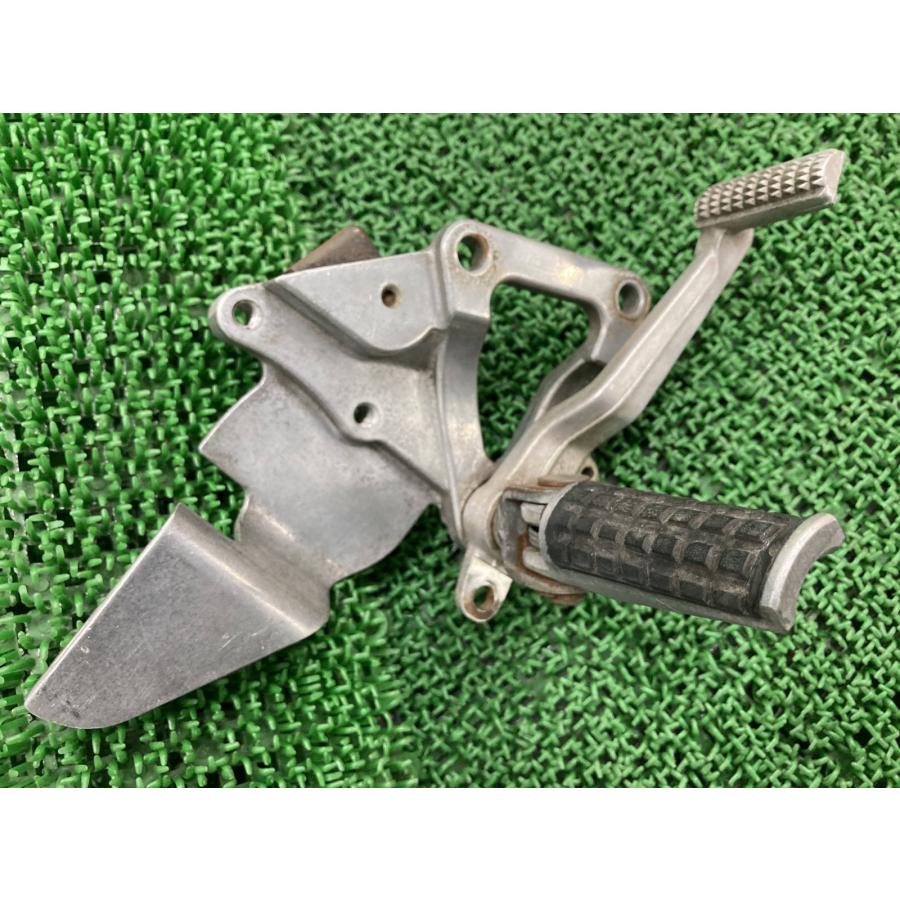 カワサキ（Kawasaki） ZXR250 ステップ 右 35011-1488 純正 中古