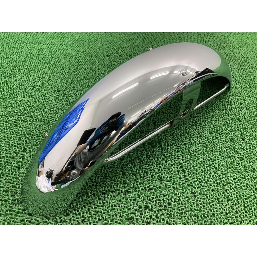 カワサキ（Kawasaki） W800 フロントフェンダー 純正 中古 バイク 部品