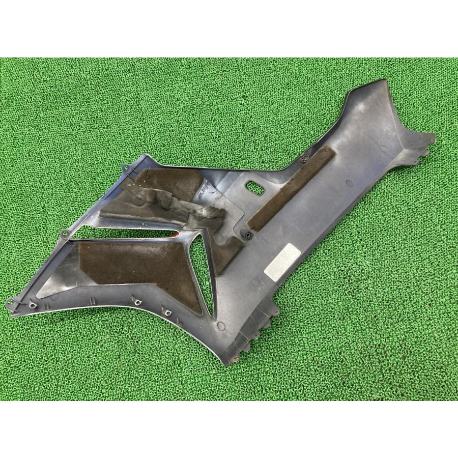 ホンダ（HONDA） CBR1000RR アンダーカウル 右 純正 中古 バイク 部品