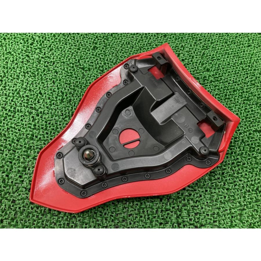 ドゥカティ ストリートファイター 1098/848 シートカバー 08-13 Ducati 848, 1098, 1198 Rider Seat Cover (Diamond) – Luimoto