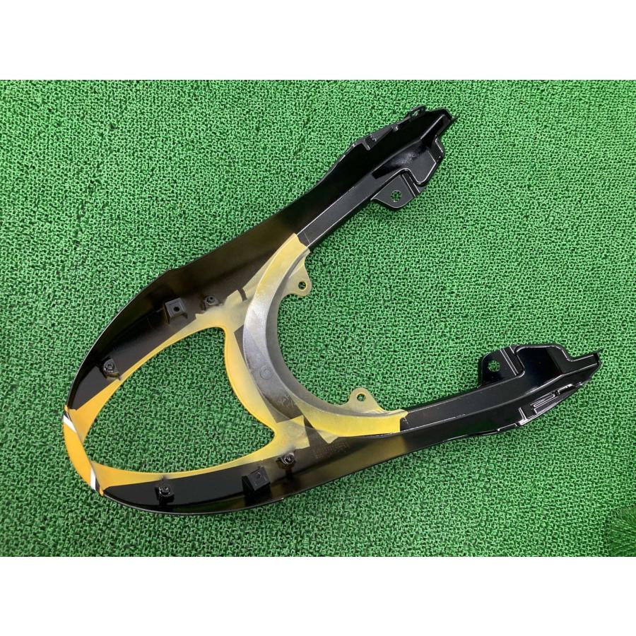 スズキ（SUZUKI） ブルバードM109R テールカウル 黒/黄 48G 純正 中古