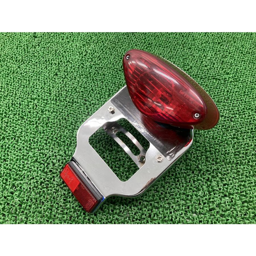 カワサキ（Kawasaki） W650 テールランプ 黒 220-40155 純正 中古