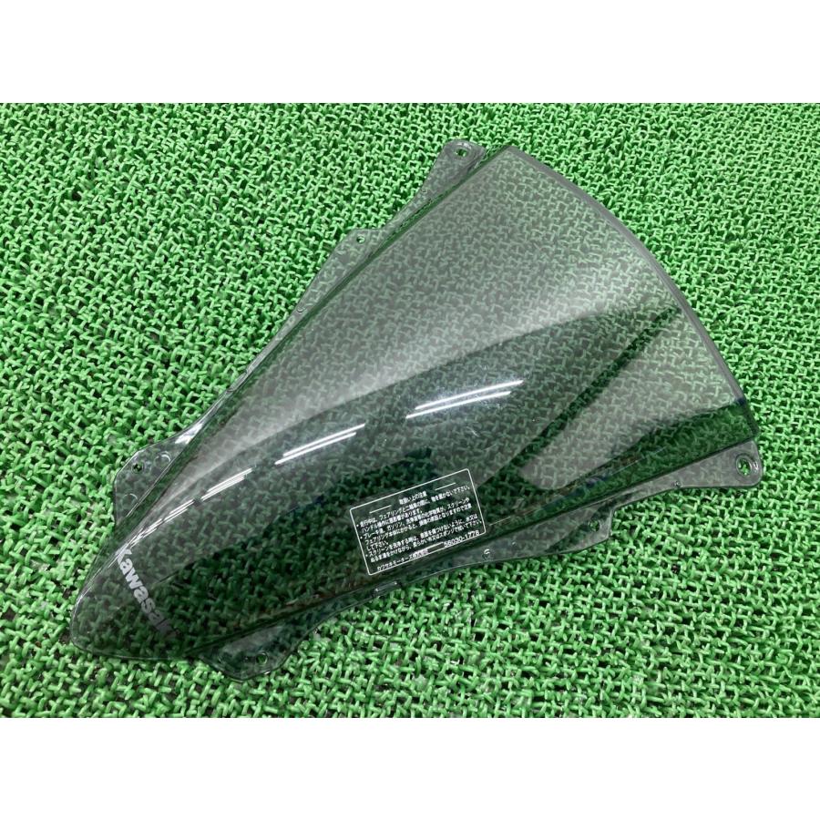 カワサキ（Kawasaki） ZX-4RR スクリーン 39154-0417 純正 中古 バイク