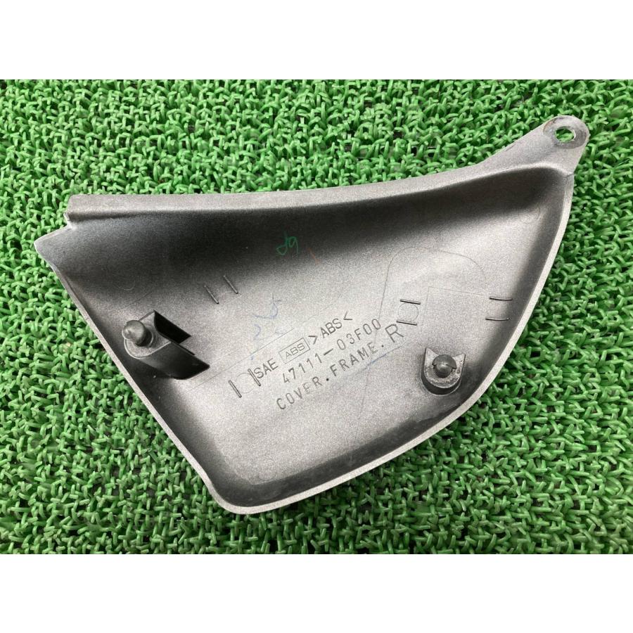 イナズマ400 サイドカバー 右 パール 03F スズキ 純正 中古 GK7BA エンブレム付き イナズマ1200にも 割れ欠け無し 品薄 Fn スズキ（SUZUKI） イナズマ400 サイドカバー 右 パール 03F 純正 中古
