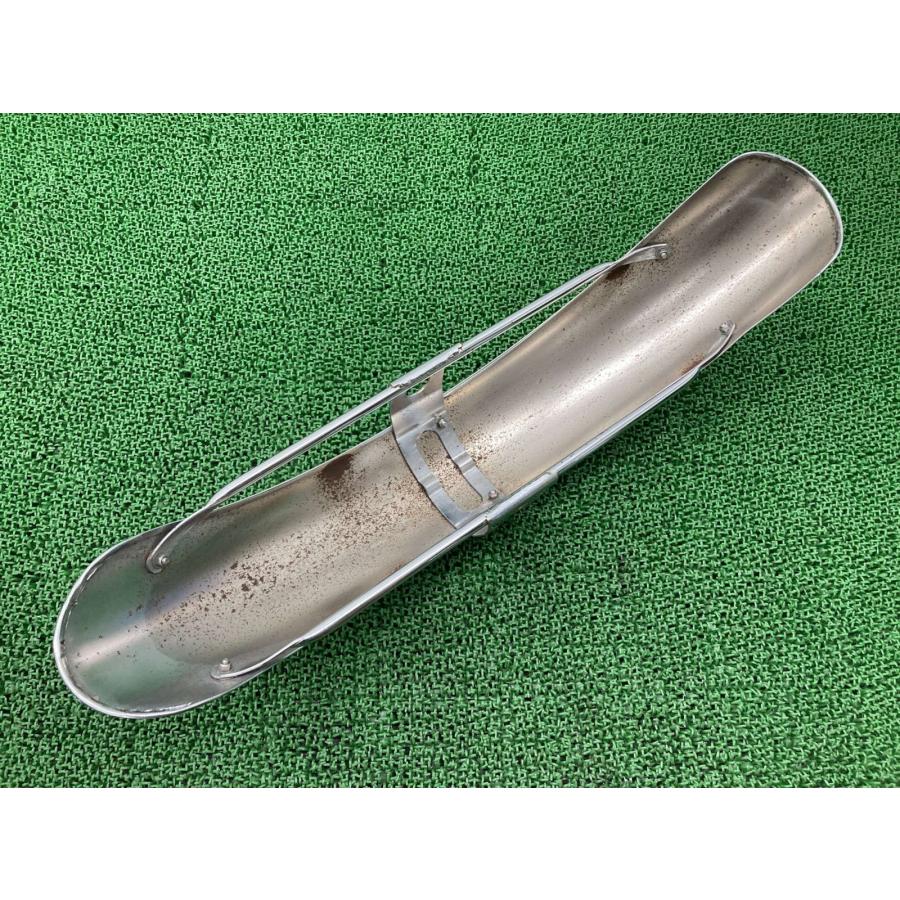 W650 純正フロントフェンダー　美品 カワサキ（Kawasaki） W650 フロントフェンダー 純正 中古 バイク 部品