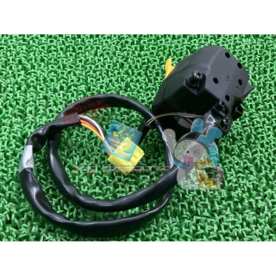 スズキ（SUZUKI） GSR750 ハンドルスイッチ 左 在庫有 即納 純正 新品