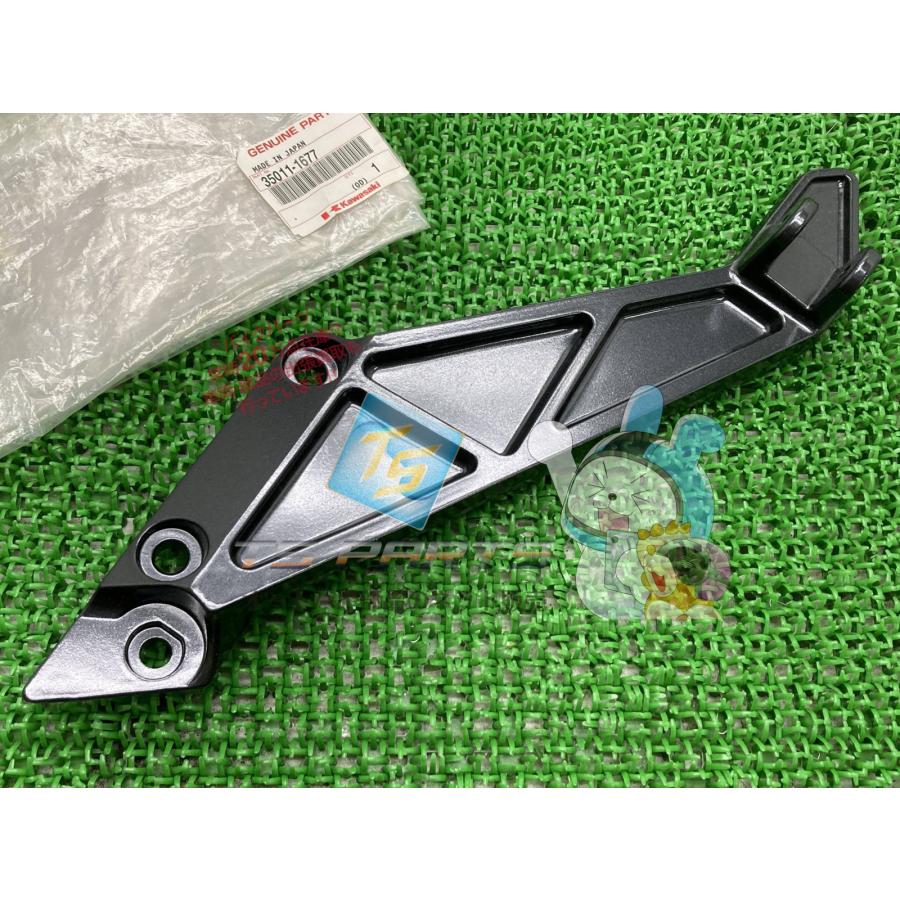 zrx400 純正パーツセット売り カワサキ（Kawasaki） ZRX400 ステップホルダー 左 在庫有 即納 純正