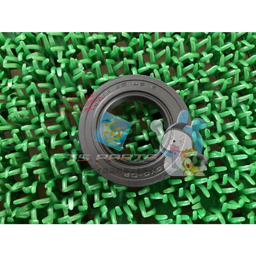 カワサキ（Kawasaki） ゼファー400 スイングアームオイルシール 在庫有