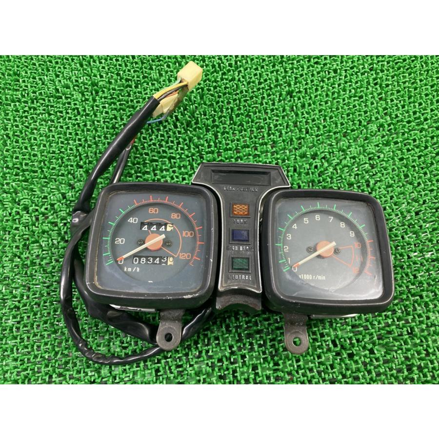 スズキ（SUZUKI） GS125E メーター 純正 中古 バイク 部品 NF41B 当時